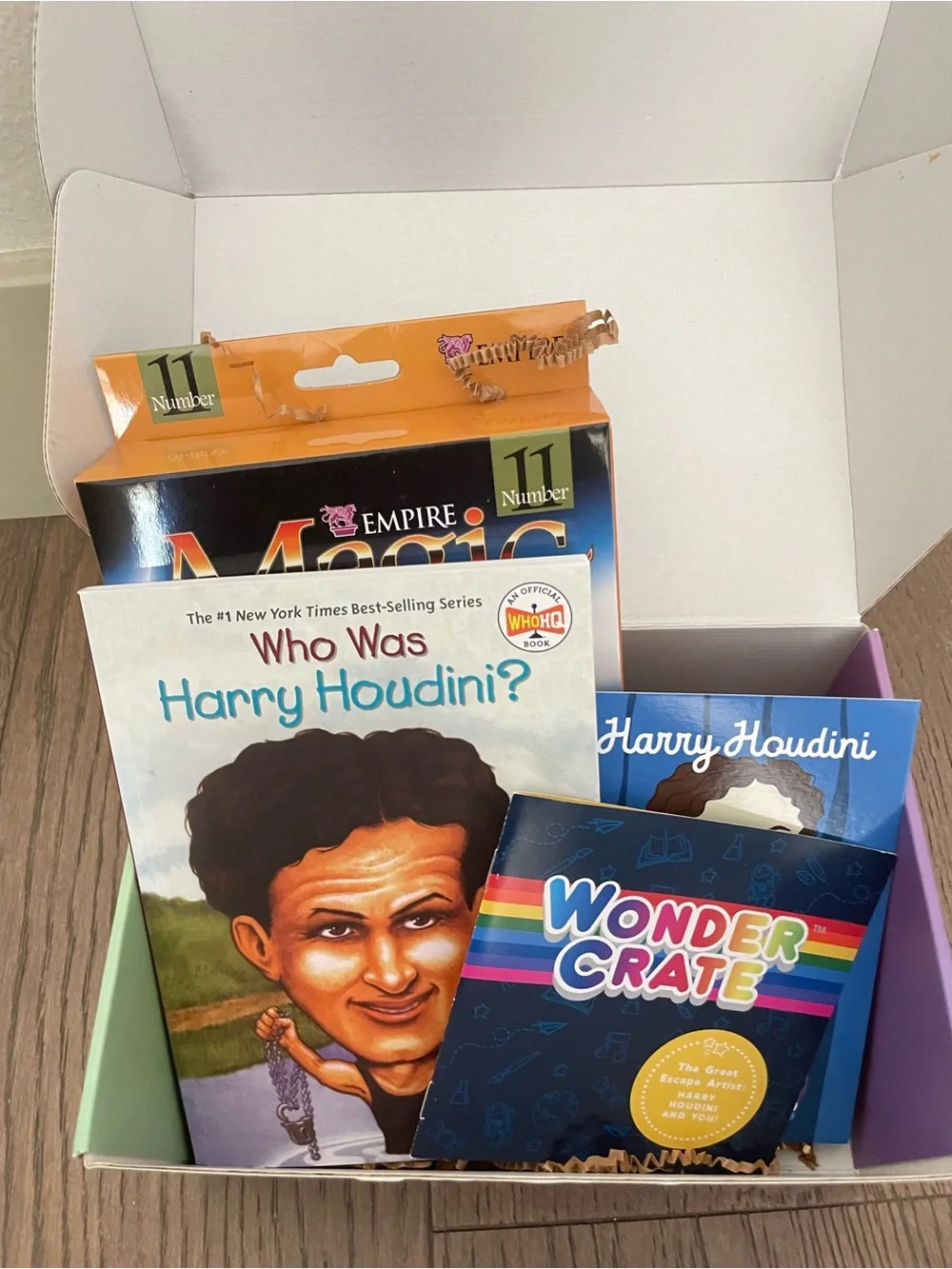 Wonder crate- Who is Houdini
